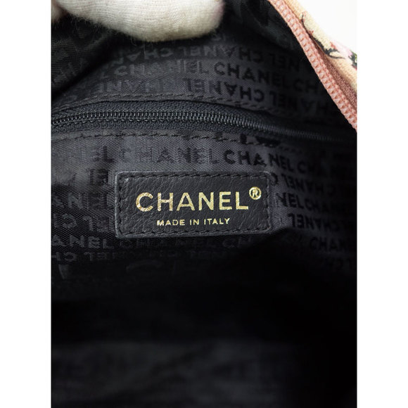 Chanel Parfait Pattern Handbag - Picture 4 of 9